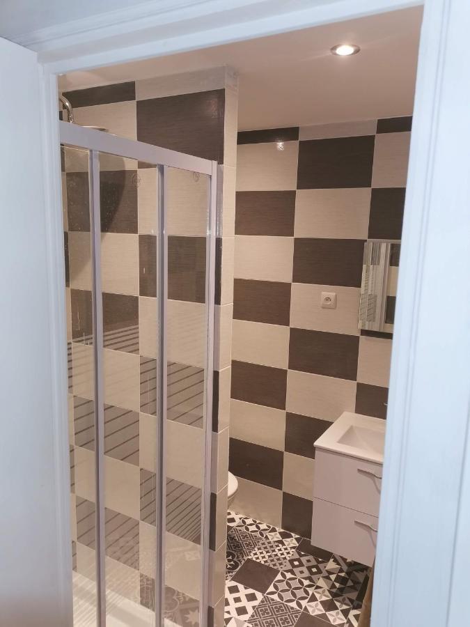 Centre Confolens Studios Renoves Экстерьер фото