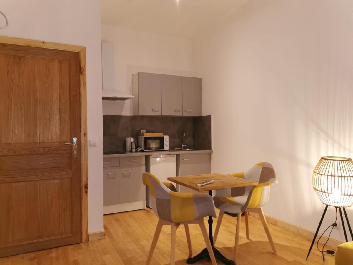 Centre Confolens Studios Renoves Экстерьер фото
