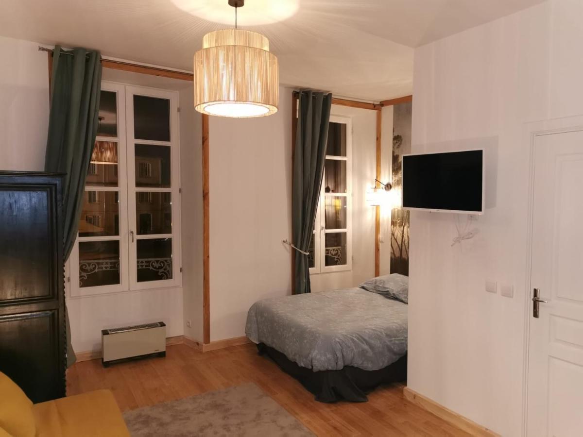 Centre Confolens Studios Renoves Экстерьер фото