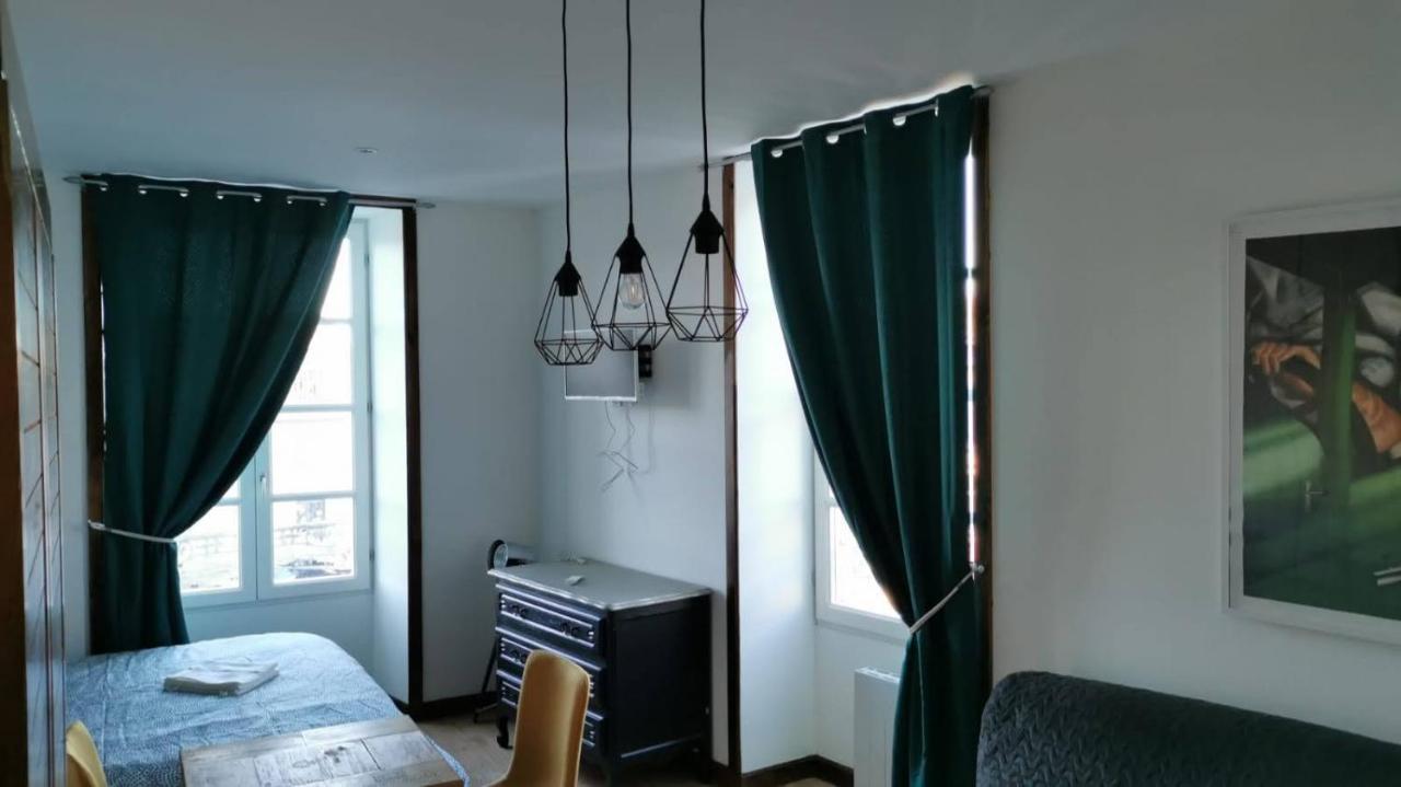 Centre Confolens Studios Renoves Экстерьер фото
